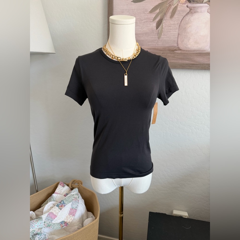 SKIMS Soft Smoothing T-Shirt